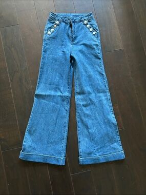 Free Market- High-Rise Wide Leg Women’s Jeans in Medium Blue